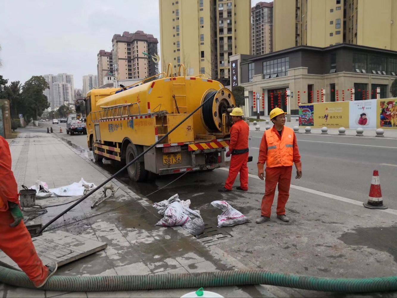 巴楚排污管道清淤-管道清洗